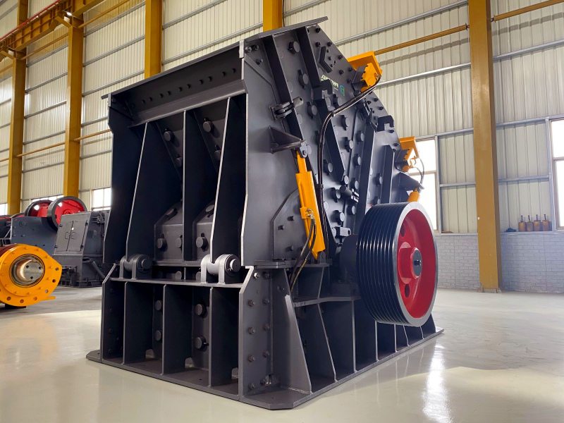 破碎機選型必看！影響設備性能的5大核心參數解析與優化策略（附選型對照